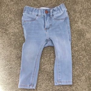 Old Navy baby skinny jeans size 12 months
